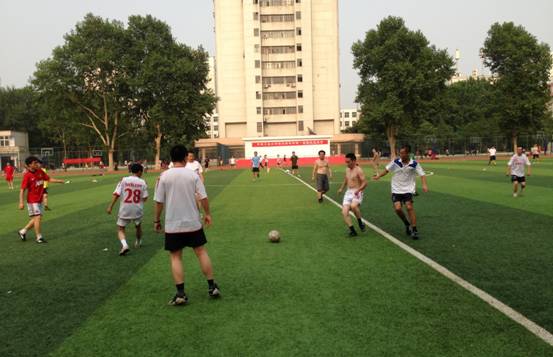 公司足球队组织新老员工足球联谊赛 公司足球队组织新老员工足球联谊赛