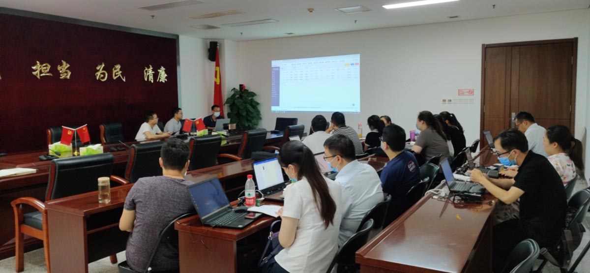 工程技术研究院针对研发的大数据平台在全省分批次开展高速公路管养单位应用培训/ 工程技术研究院针对研发的大数据平台在全省分批次开展高速公路管养单位应用培训