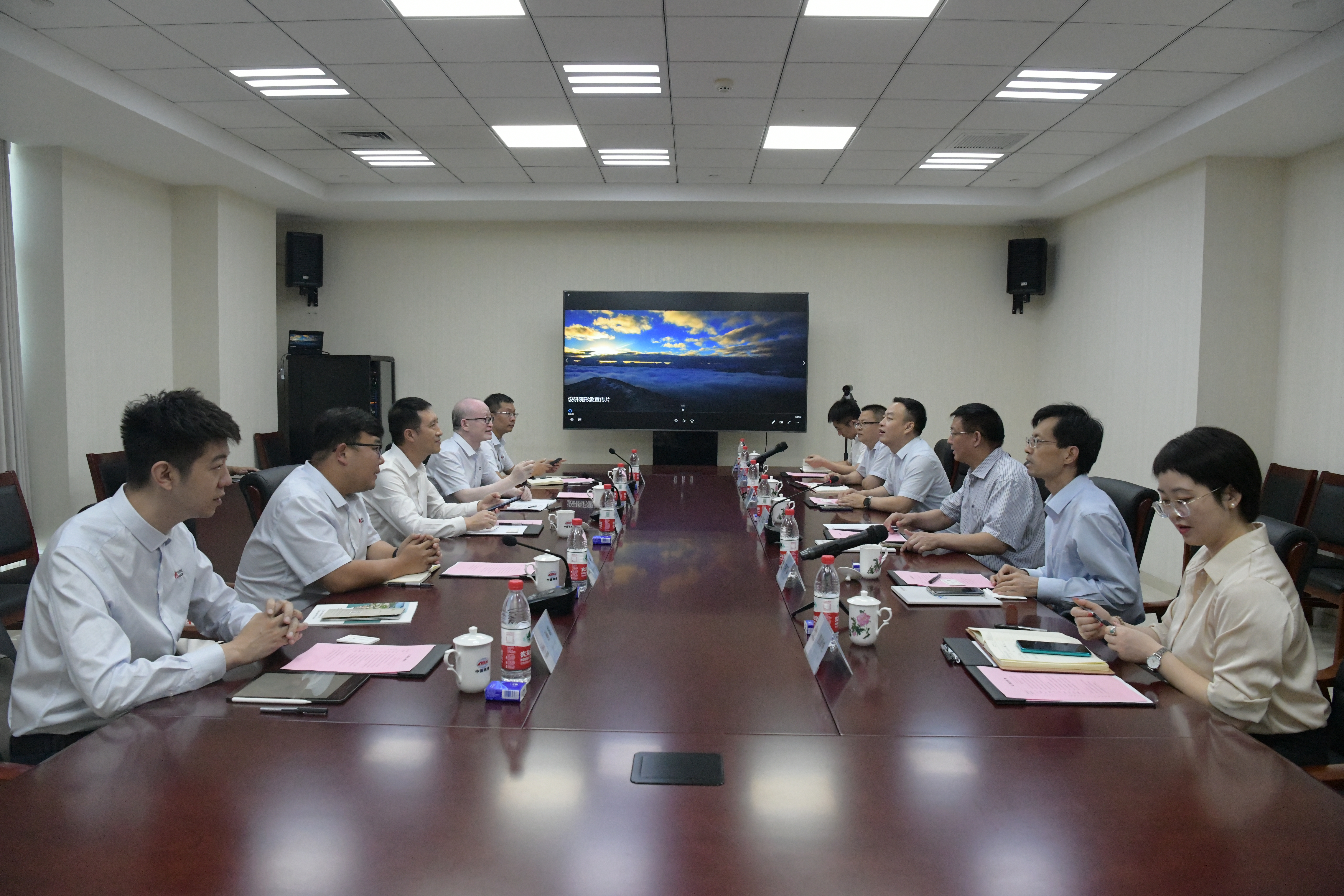 公司总经理汤意赴中铁十四局集团有限公司交流座谈