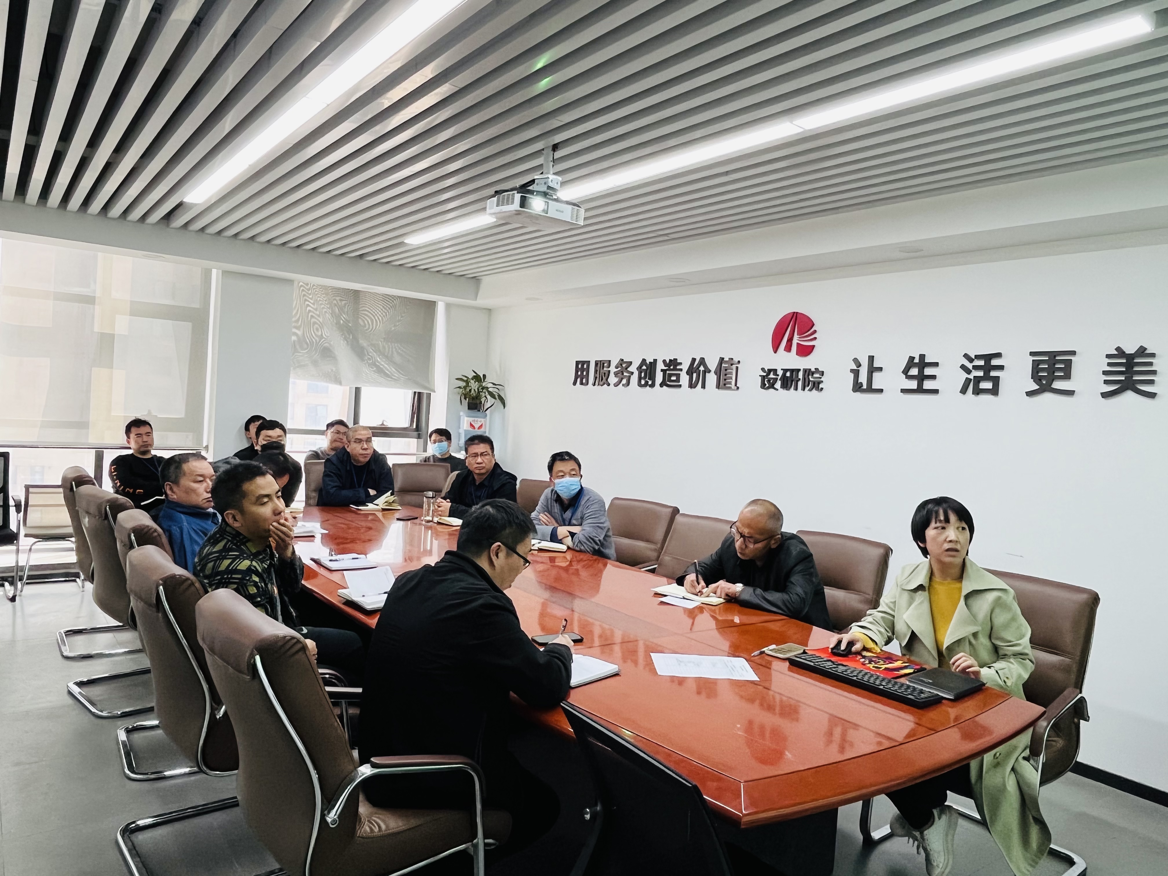 天泰公司组织管理人员开展资质建设及维护专题培训