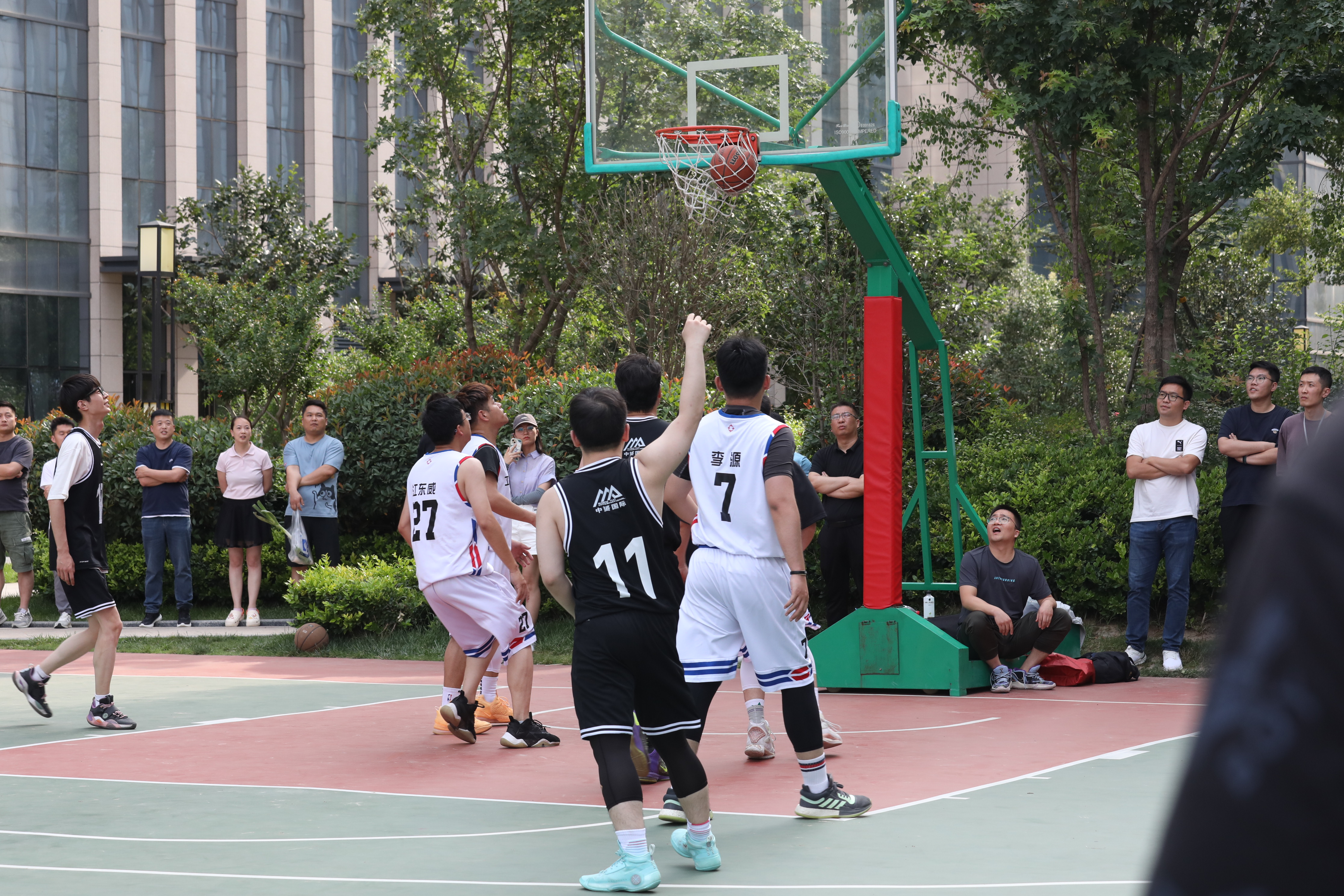 四强诞生！第二届“设研杯”篮球赛半决赛一触即发